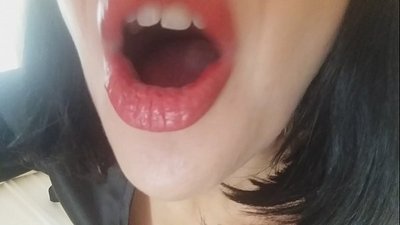 Zlatko, tvoja macocha ťa dnes nepustí do školy... Príliš ťa potrebujem...